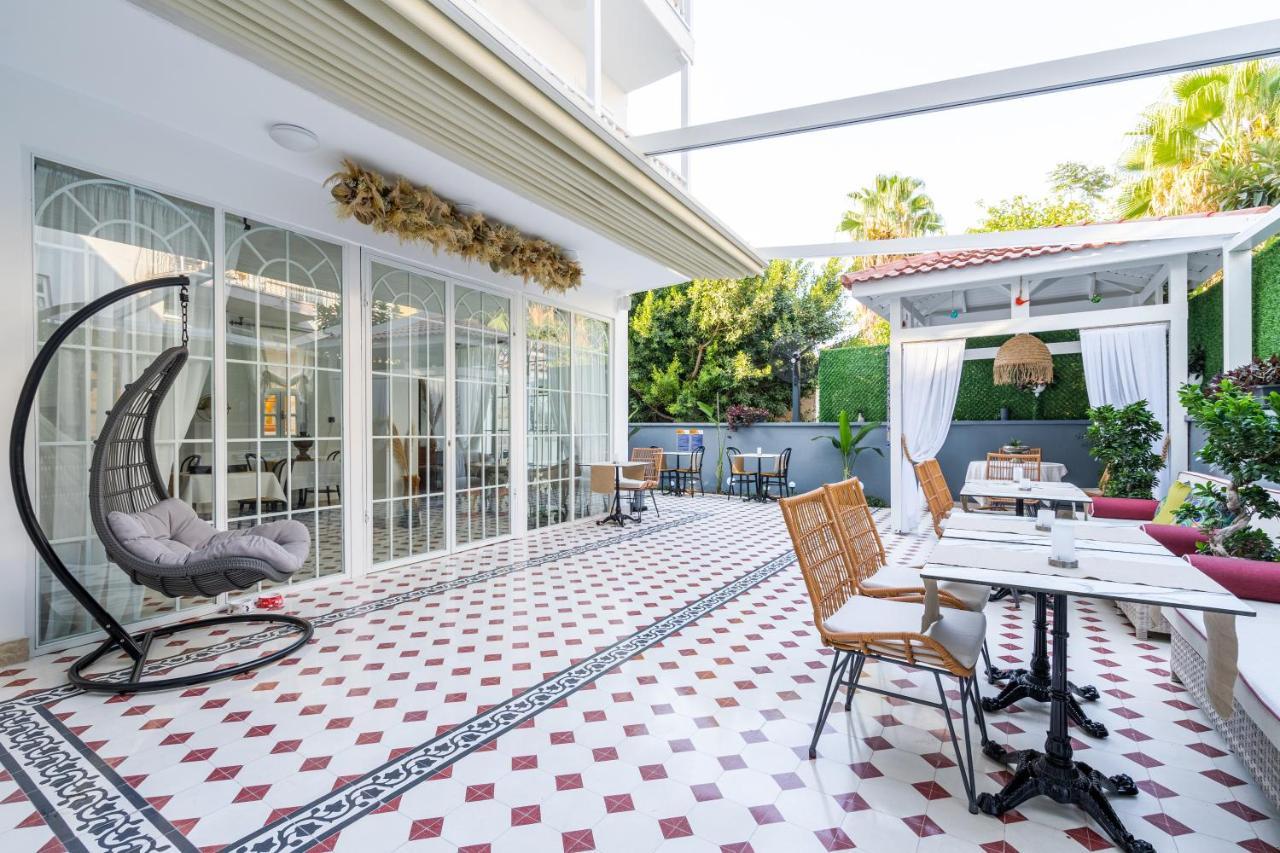 Hotel Kiana Kaleıçı à Antalya Extérieur photo